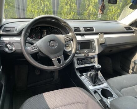 Сірий Фольксваген Пассат Варіант, об'ємом двигуна 2 л та пробігом 280 тис. км за 9700 $, фото 14 на Automoto.ua