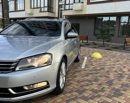 Сірий Фольксваген Пассат Варіант, об'ємом двигуна 2 л та пробігом 280 тис. км за 10000 $, фото 3 на Automoto.ua