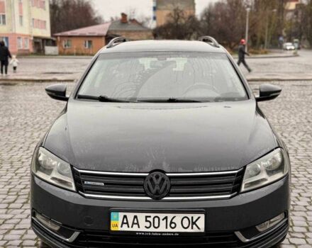 Серый Фольксваген Пассат Вариант, объемом двигателя 1.6 л и пробегом 493 тыс. км за 8000 $, фото 14 на Automoto.ua