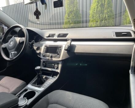 Сірий Фольксваген Пассат Варіант, об'ємом двигуна 2 л та пробігом 280 тис. км за 9700 $, фото 15 на Automoto.ua