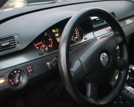 Серый Фольксваген Пассат Вариант, объемом двигателя 2 л и пробегом 242 тыс. км за 7508 $, фото 7 на Automoto.ua