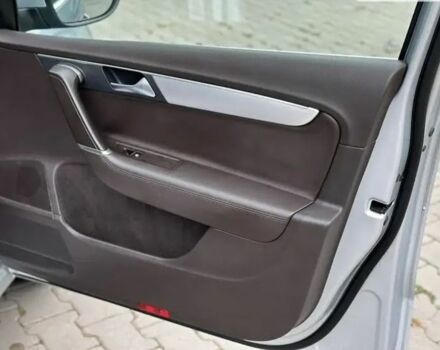 Сірий Фольксваген Пассат Варіант, об'ємом двигуна 2 л та пробігом 285 тис. км за 11800 $, фото 10 на Automoto.ua