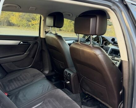 Серый Фольксваген Пассат Вариант, объемом двигателя 2 л и пробегом 274 тыс. км за 11500 $, фото 7 на Automoto.ua