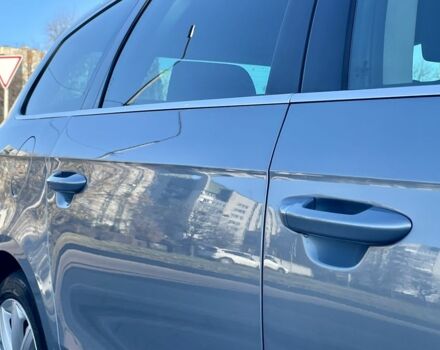 Сірий Фольксваген Пассат Варіант, об'ємом двигуна 2 л та пробігом 257 тис. км за 11590 $, фото 3 на Automoto.ua