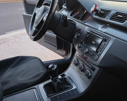 Фольксваген Пассат Вариант 2013 в Кременчуге на Automoto.ua Серый Фольксваген Пассат Вариант, объемом двигателя 1.4 л и пробегом 271 тыс. км за 8000 $, фото 10 на Automoto.ua