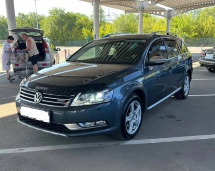 Сірий Фольксваген Пассат Варіант, об'ємом двигуна 2 л та пробігом 205 тис. км за 11500 $, фото 2 на Automoto.ua