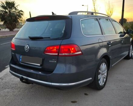 Фольксваген Пассат Вариант 2013 в Кременчуге на Automoto.ua Серый Фольксваген Пассат Вариант, объемом двигателя 1.4 л и пробегом 271 тыс. км за 8000 $, фото 5 на Automoto.ua