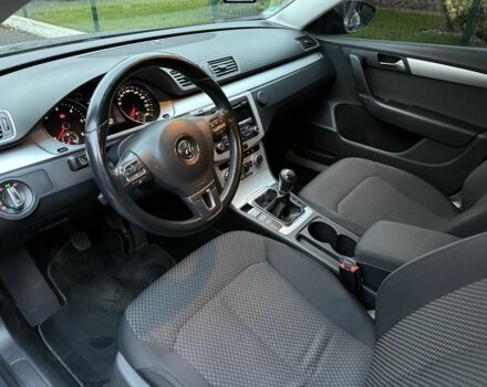 Серый Фольксваген Пассат Вариант, объемом двигателя 1.6 л и пробегом 300 тыс. км за 10200 $, фото 4 на Automoto.ua