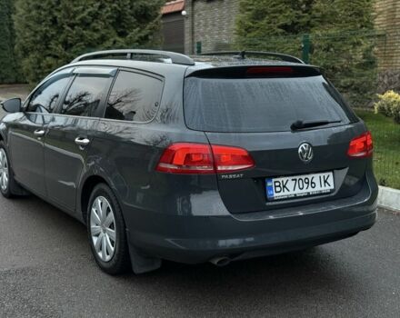 Серый Фольксваген Пассат Вариант, объемом двигателя 1.6 л и пробегом 300 тыс. км за 10200 $, фото 2 на Automoto.ua