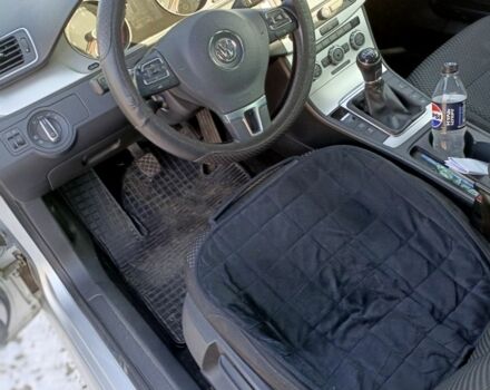 Серый Фольксваген Пассат Вариант, объемом двигателя 1.6 л и пробегом 275 тыс. км за 10600 $, фото 5 на Automoto.ua