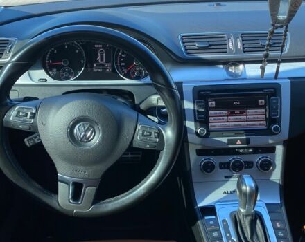 Сірий Фольксваген Пассат Варіант, об'ємом двигуна 2 л та пробігом 265 тис. км за 13500 $, фото 2 на Automoto.ua