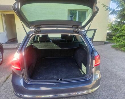 Серый Фольксваген Пассат Вариант, объемом двигателя 2 л и пробегом 350 тыс. км за 251 $, фото 3 на Automoto.ua