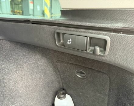 Сірий Фольксваген Пассат Варіант, об'ємом двигуна 2 л та пробігом 324 тис. км за 13500 $, фото 19 на Automoto.ua