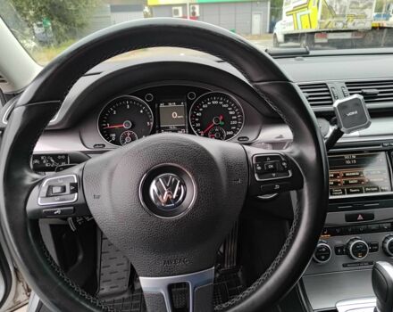 Серый Фольксваген Пассат Вариант, объемом двигателя 2 л и пробегом 330 тыс. км за 11500 $, фото 13 на Automoto.ua