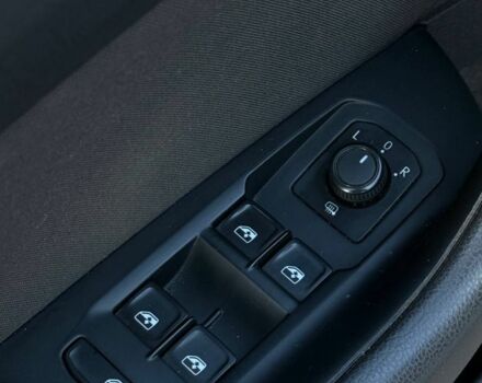 Сірий Фольксваген Пассат Варіант, об'ємом двигуна 2 л та пробігом 247 тис. км за 12000 $, фото 17 на Automoto.ua