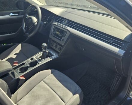 Сірий Фольксваген Пассат Варіант, об'ємом двигуна 1.6 л та пробігом 295 тис. км за 12800 $, фото 5 на Automoto.ua