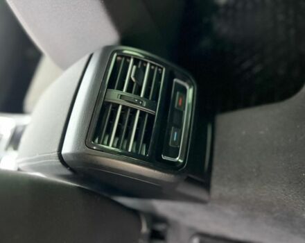 Сірий Фольксваген Пассат Варіант, об'ємом двигуна 2 л та пробігом 202 тис. км за 12800 $, фото 5 на Automoto.ua