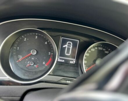 Сірий Фольксваген Пассат Варіант, об'ємом двигуна 2 л та пробігом 202 тис. км за 12800 $, фото 6 на Automoto.ua