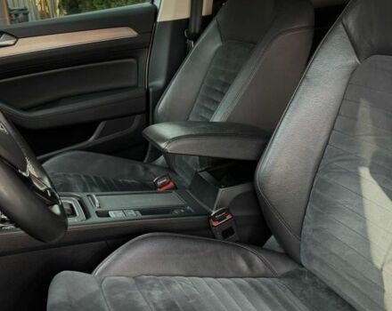 Серый Фольксваген Пассат Вариант, объемом двигателя 2 л и пробегом 253 тыс. км за 17100 $, фото 2 на Automoto.ua