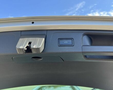 Серый Фольксваген Пассат Вариант, объемом двигателя 2 л и пробегом 320 тыс. км за 17800 $, фото 12 на Automoto.ua