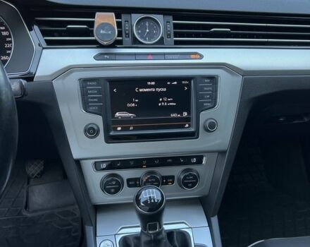 Серый Фольксваген Пассат Вариант, объемом двигателя 1.6 л и пробегом 298 тыс. км за 11500 $, фото 7 на Automoto.ua