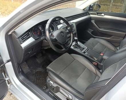 Фольксваген Пассат Варіант 2016 у Радомышле на Automoto.ua Сірий Фольксваген Пассат Варіант, об'ємом двигуна 2 л та пробігом 286 тис. км за 14500 $, фото 10 на Automoto.ua