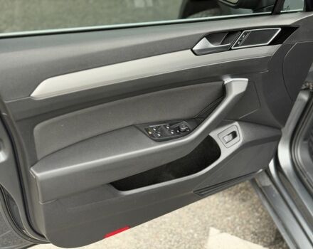 Сірий Фольксваген Пассат Варіант, об'ємом двигуна 2 л та пробігом 312 тис. км за 11999 $, фото 12 на Automoto.ua