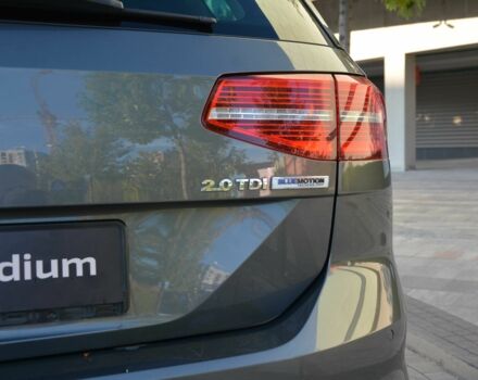 Фольксваген Пассат Варіант 2016 у Києві на Automoto.ua Сірий Фольксваген Пассат Варіант, об'ємом двигуна 2 л та пробігом 241 тис. км за 16222 $, фото 13 на Automoto.ua