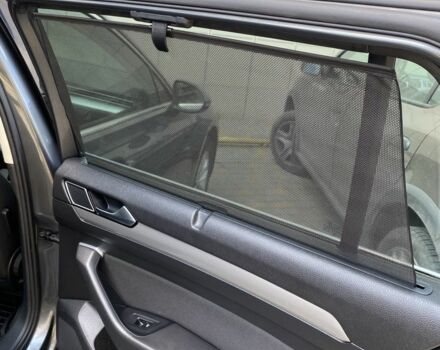 Серый Фольксваген Пассат Вариант, объемом двигателя 1.6 л и пробегом 230 тыс. км за 12500 $, фото 15 на Automoto.ua