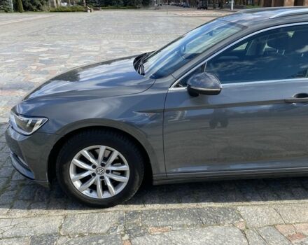 Серый Фольксваген Пассат Вариант, объемом двигателя 1.6 л и пробегом 230 тыс. км за 12500 $, фото 2 на Automoto.ua