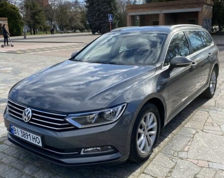 Серый Фольксваген Пассат Вариант, объемом двигателя 1.6 л и пробегом 230 тыс. км за 12500 $, фото 1 на Automoto.ua