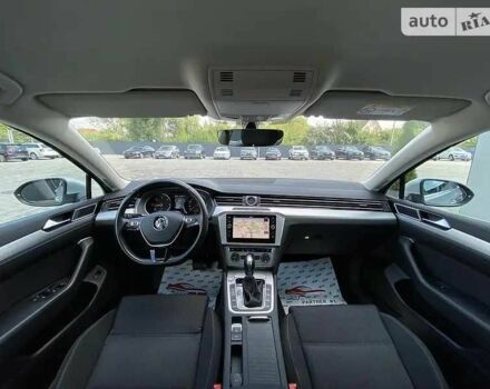 Серый Фольксваген Пассат Вариант, объемом двигателя 2 л и пробегом 210 тыс. км за 17300 $, фото 9 на Automoto.ua