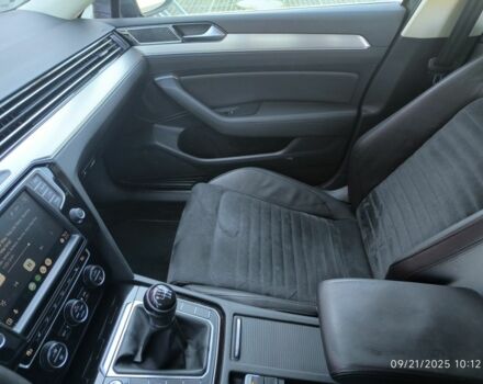 Серый Фольксваген Пассат Вариант, объемом двигателя 2 л и пробегом 131 тыс. км за 16300 $, фото 4 на Automoto.ua