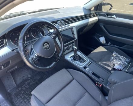 Сірий Фольксваген Пассат Варіант, об'ємом двигуна 2 л та пробігом 213 тис. км за 16700 $, фото 7 на Automoto.ua