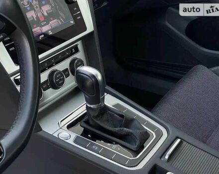 Серый Фольксваген Пассат Вариант, объемом двигателя 2 л и пробегом 210 тыс. км за 17300 $, фото 6 на Automoto.ua