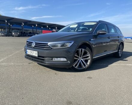 Фольксваген Пассат Вариант 2017 в Киеве на Automoto.ua Серый Фольксваген Пассат Вариант, объемом двигателя 2 л и пробегом 295 тыс. км за 14500 $, фото 2 на Automoto.ua