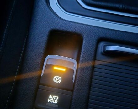 Серый Фольксваген Пассат Вариант, объемом двигателя 1.6 л и пробегом 249 тыс. км за 13499 $, фото 23 на Automoto.ua