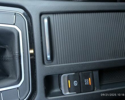 Серый Фольксваген Пассат Вариант, объемом двигателя 2 л и пробегом 131 тыс. км за 16300 $, фото 7 на Automoto.ua