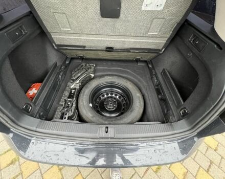 Сірий Фольксваген Пассат Варіант, об'ємом двигуна 2 л та пробігом 276 тис. км за 12800 $, фото 11 на Automoto.ua