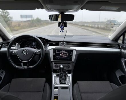 Серый Фольксваген Пассат Вариант, объемом двигателя 1.6 л и пробегом 251 тыс. км за 14500 $, фото 2 на Automoto.ua