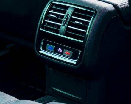 Сірий Фольксваген Пассат Варіант, об'ємом двигуна 2 л та пробігом 165 тис. км за 18850 $, фото 7 на Automoto.ua