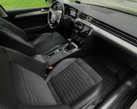 Сірий Фольксваген Пассат Варіант, об'ємом двигуна 2 л та пробігом 165 тис. км за 18850 $, фото 12 на Automoto.ua