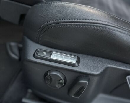 Сірий Фольксваген Пассат Варіант, об'ємом двигуна 2 л та пробігом 240 тис. км за 19500 $, фото 7 на Automoto.ua