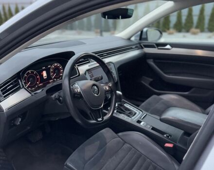 Сірий Фольксваген Пассат Варіант, об'ємом двигуна 2 л та пробігом 240 тис. км за 19500 $, фото 12 на Automoto.ua