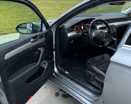 Сірий Фольксваген Пассат Варіант, об'ємом двигуна 2 л та пробігом 240 тис. км за 19500 $, фото 3 на Automoto.ua