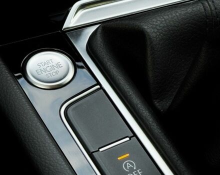 Сірий Фольксваген Пассат Варіант, об'ємом двигуна 2 л та пробігом 165 тис. км за 18850 $, фото 21 на Automoto.ua