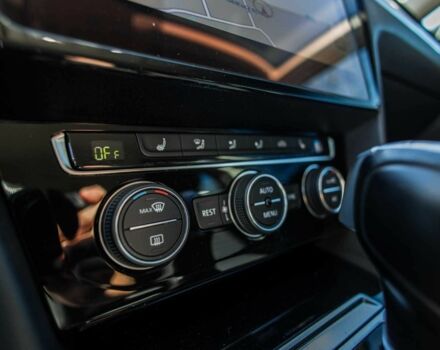 Серый Фольксваген Пассат Вариант, объемом двигателя 2 л и пробегом 190 тыс. км за 20300 $, фото 10 на Automoto.ua