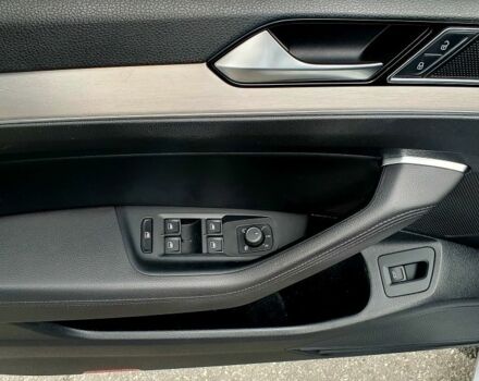 Серый Фольксваген Пассат Вариант, объемом двигателя 2 л и пробегом 300 тыс. км за 18500 $, фото 7 на Automoto.ua