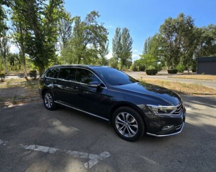 Серый Фольксваген Пассат Вариант, объемом двигателя 2 л и пробегом 190 тыс. км за 21500 $, фото 3 на Automoto.ua