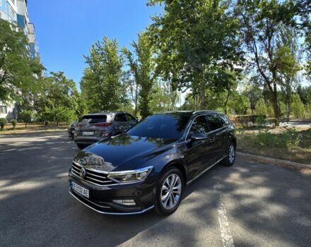 Серый Фольксваген Пассат Вариант, объемом двигателя 2 л и пробегом 190 тыс. км за 21500 $, фото 1 на Automoto.ua